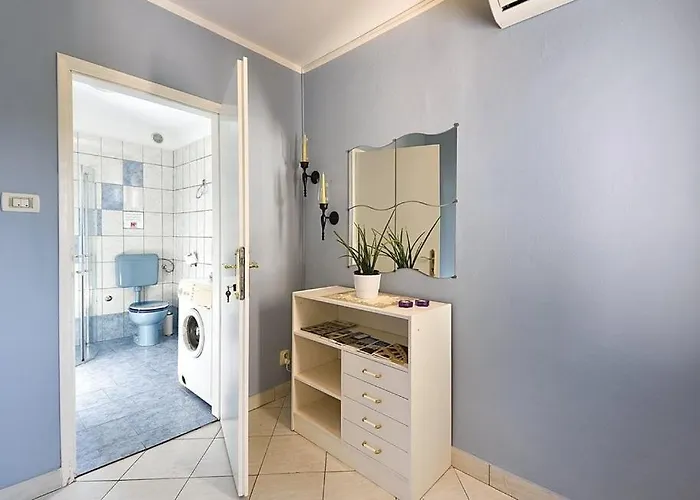 Apartment With A Swimming Pool - 13020 Pula